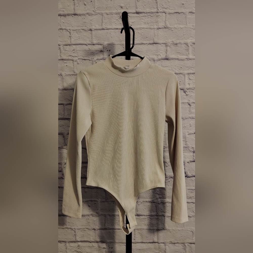 Top Shop Size Medium Bodysuit Cream Colored